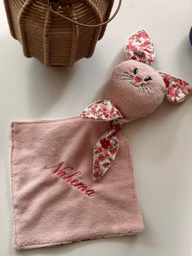 Doudou Plat Lapin Rose & Liberty Nahima